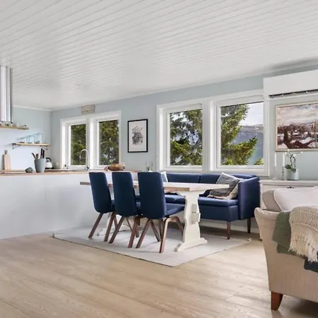 House With Iconic View Villa Tromso