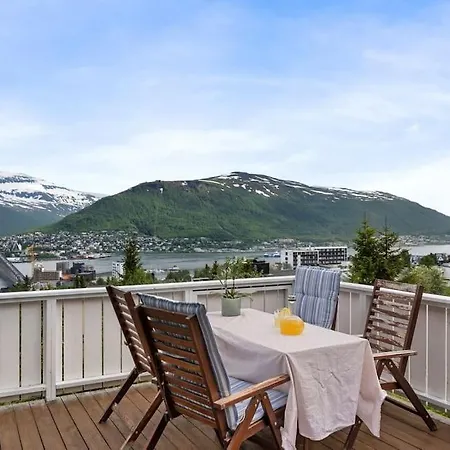House With Iconic View