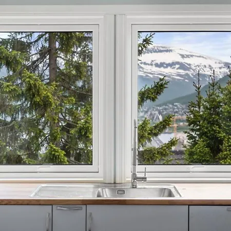 Villa House With Iconic View